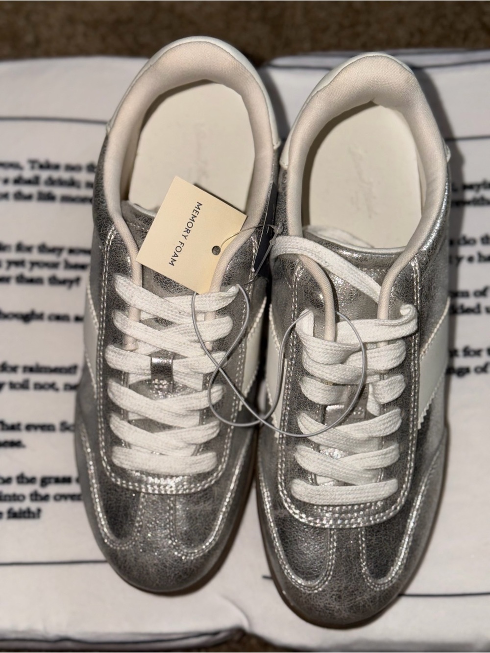 Women's Spencer Fashion Sneakers Silver - Universal Thread - Sz 8 BNWT